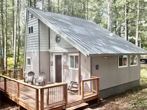231 N Kokanee Ridge Dr, Hoodsport, WA 98548