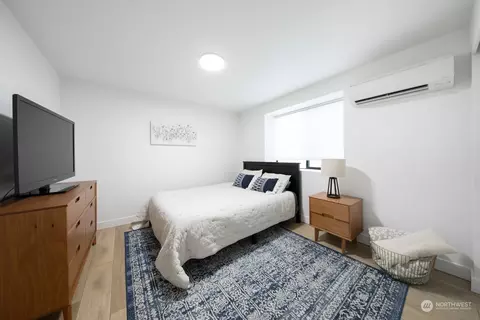 Bedroom - 131 29th Ave E #1, Seattle, WA 98112 photo 4 of 4