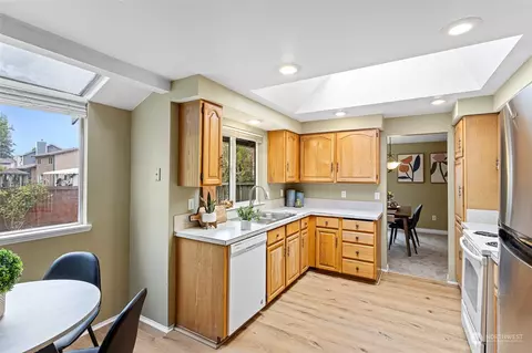 Kitchen - 18308 26th Dr SE, Bothell, WA 98012 photo 1 of 2