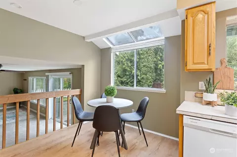 Dining - 18308 26th Dr SE, Bothell, WA 98012 photo 4 of 4