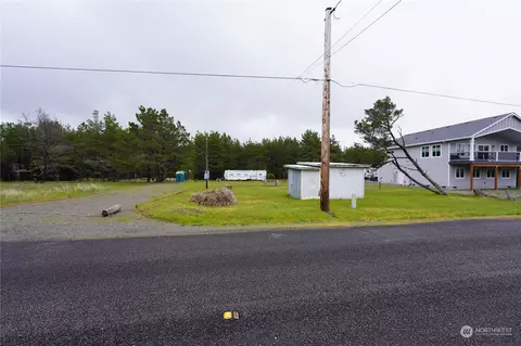 29102 H St, Ocean Park, WA 98640