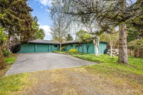 196 25th St, Port Townsend, WA 98368