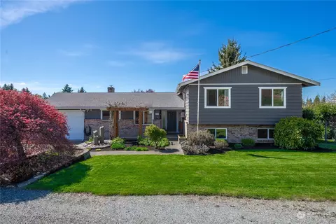403 22nd Avenue Ct, Milton, WA 98354