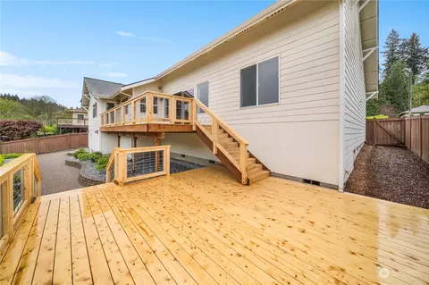 Exterior - 15121 197th St E, Orting, WA 98360 photo 8 of 12