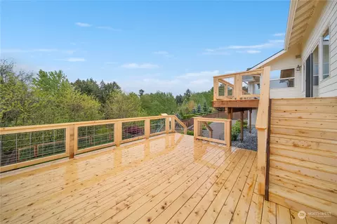 Exterior - 15121 197th St E, Orting, WA 98360 photo 7 of 12