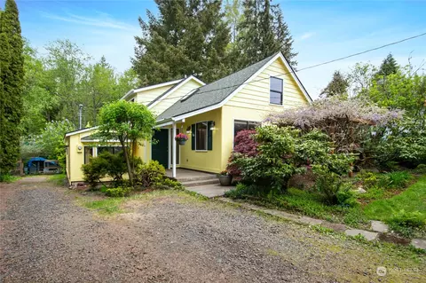 3325 Virginia Way, Longview, WA 98632