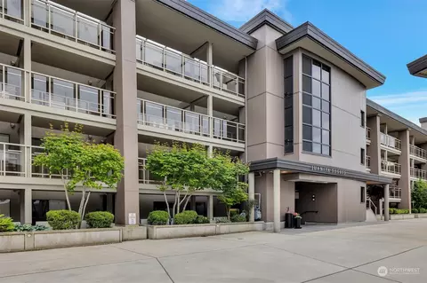 9727 NE Juanita Dr #411, Kirkland, WA 98034