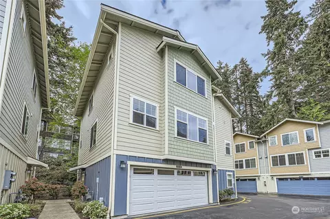 23228 Edmonds Way #103, Edmonds, WA 98026