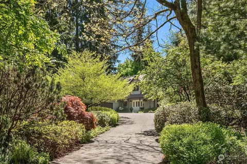 17027 NE 160th Pl, Woodinville, WA 98072