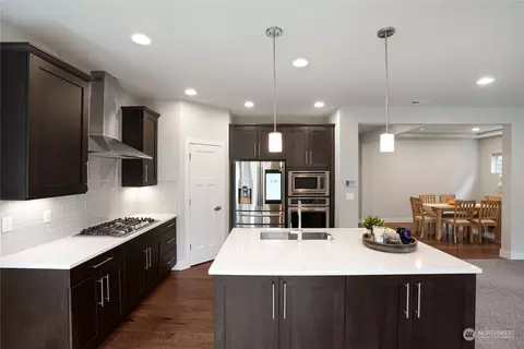Kitchen - 1218 198th Pl SE, Bothell, WA 98012 photo 2 of 3