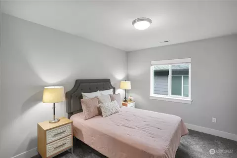 Bedroom - 1218 198th Pl SE, Bothell, WA 98012 photo 4 of 5