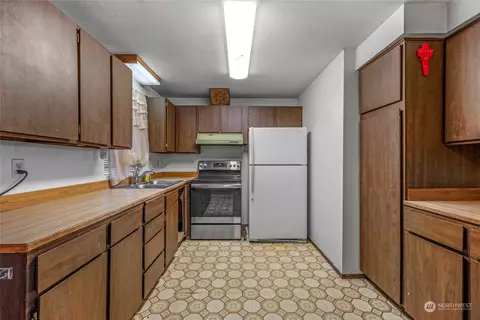 10023 NE 202nd St, Bothell, WA 98011 photo 11