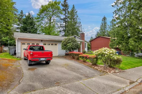 10023 NE 202nd St, Bothell, WA 98011 photo 2