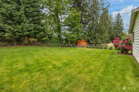 10023 NE 202nd St, Bothell, WA 98011 photo 22