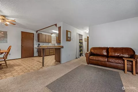 10023 NE 202nd St, Bothell, WA 98011 photo 8