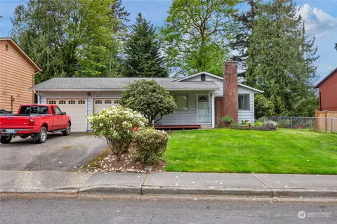 10023 NE 202nd St, Bothell, WA 98011