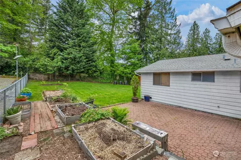10023 NE 202nd St, Bothell, WA 98011 photo 19