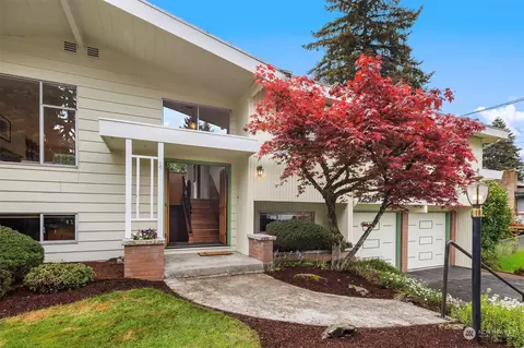 12511 SE 52nd St, Bellevue, WA 98006
