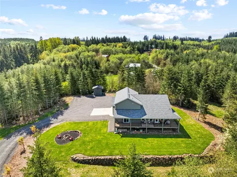 312 Maywood Dr, Castle Rock, WA 98611