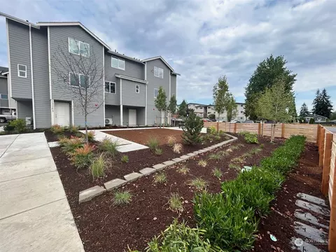 13243 Ambuam Blvd SW #B, Burien, WA 98146
