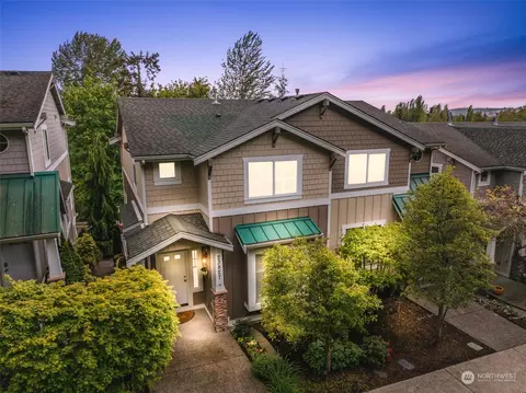 23827 20th Ave S, Des Moines, WA 98198