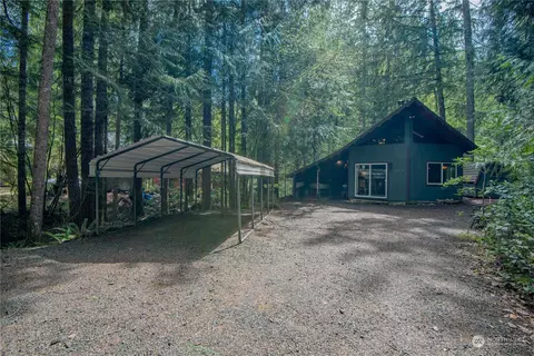360 N Mt Seattle Way, Hoodsport, WA 98548