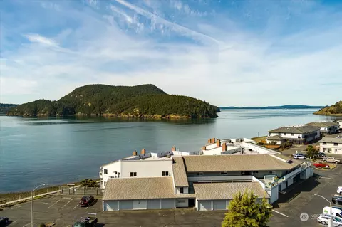 2411 Skyline Way #104, Anacortes, WA 98221
