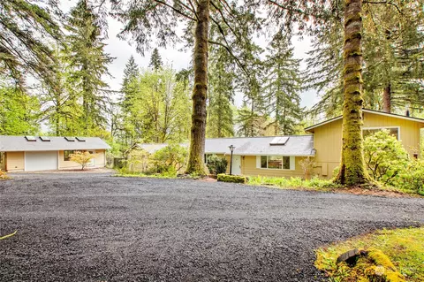 8741 Stoney Creek Ln SW, Olympia, WA 98512