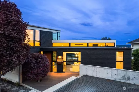 7216 57th Ave NE, Seattle, WA 98115