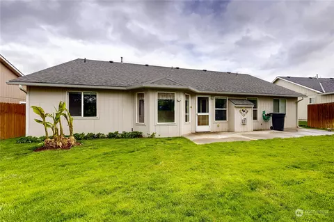 Exterior - 2340 Hawk Dr, Walla Walla, WA 99362 photo 8 of 11