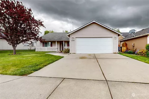 Exterior - 2340 Hawk Dr, Walla Walla, WA 99362 photo 10 of 11