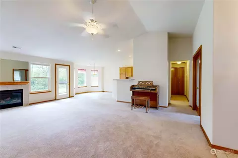 Living - 2340 Hawk Dr, Walla Walla, WA 99362 photo 1 of 1