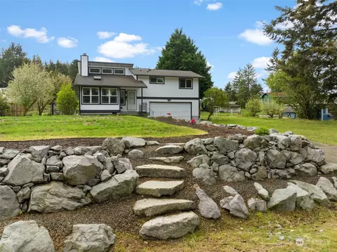 2570 SE Brookside Ct, Port Orchard, WA 98367