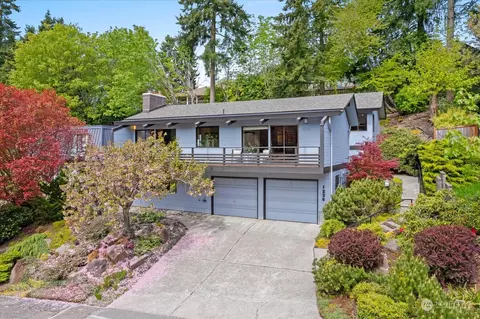 1226 NW 118th St, Seattle, WA 98177