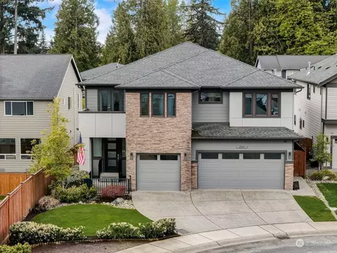 15517 8th Ave W, Lynnwood, WA 98087
