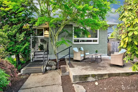 6255 39th Ave NE, Seattle, WA 98115