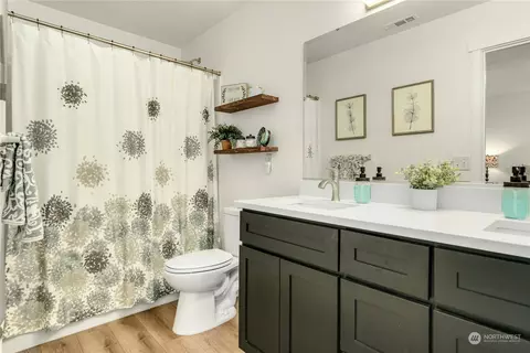 Bath - 202 Mazza St NE, Orting, WA 98360 photo 1 of 2