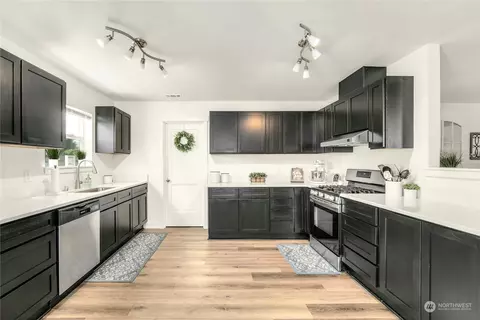 Kitchen - 202 Mazza St NE, Orting, WA 98360 photo 1 of 5