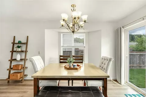 Dining - 202 Mazza St NE, Orting, WA 98360 photo 2 of 2