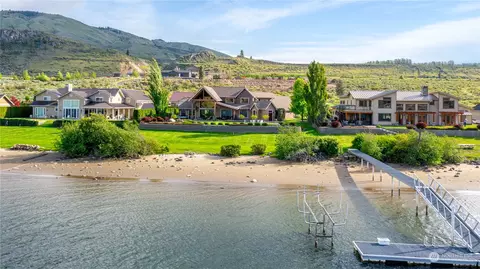 232 Vineyard Dr, Orondo, WA 98843