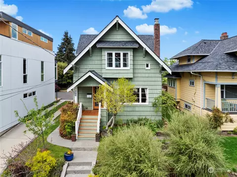 146 NE 56th St, Seattle, WA 98105