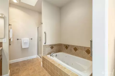 Bath - 452 Sycamore St, Sequim, WA 98382 photo 2 of 3