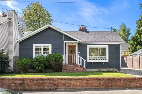 7513 Fremont Ave N, Seattle, WA 98103