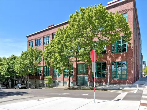 66 Bell St #26, Seattle, WA 98121