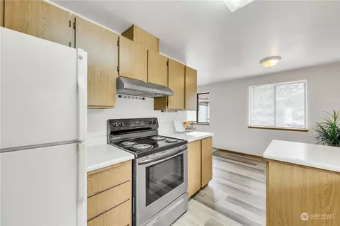 Kitchen - 1720 201st Pl SE #3D, Bothell, WA 98012 photo 6 of 6