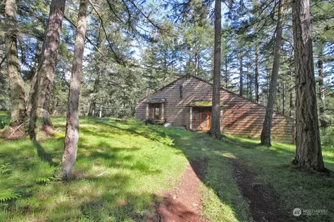 28 Channel Heights Way, Friday Harbor, WA 98250