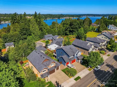 826 Rhodora Heights Rd, Lake Stevens, WA 98258