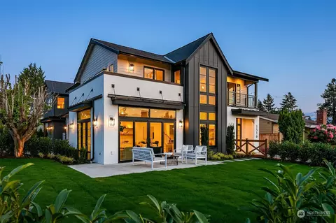 1516 7th St W, Kirkland, WA 98033