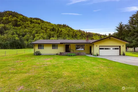 8665 Kendall Rd, Maple Falls, WA 98266