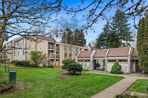 14640 NE 32nd St #D7, Bellevue, WA 98007